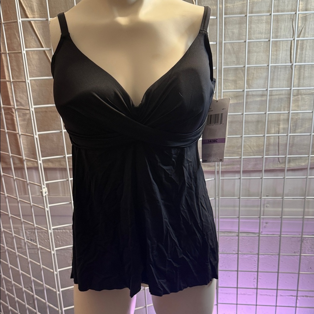 Coco Reef Black Shapemaker Swimwear Sz 14 38c TOP ONLY